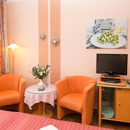 Hotel Garni Am Deich 징스트 외부 사진