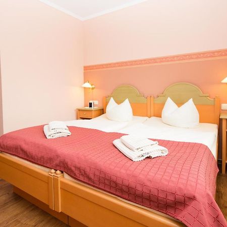Hotel Garni Am Deich 징스트 외부 사진