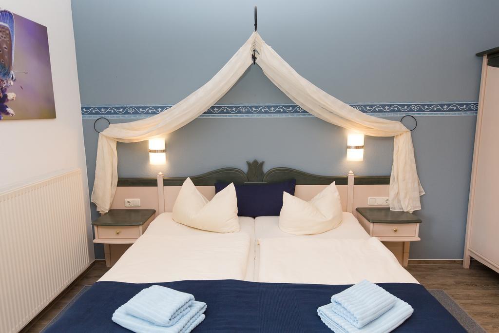 Hotel Garni Am Deich 징스트 외부 사진