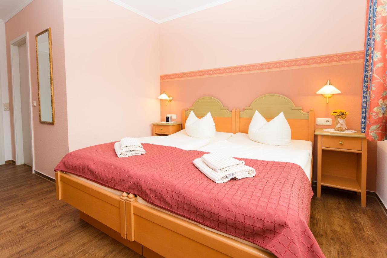 Hotel Garni Am Deich 징스트 외부 사진
